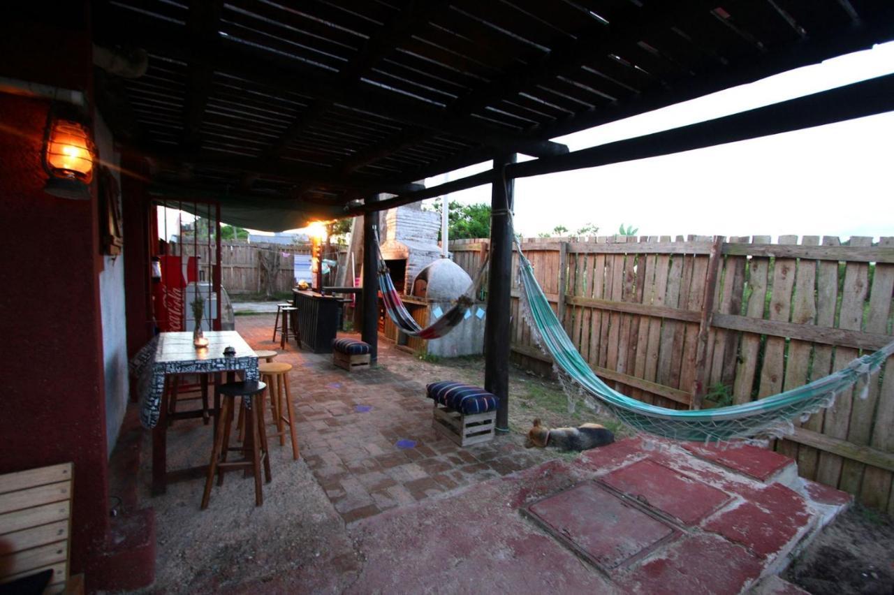 Casa De Huespedes Amigos Del Diablo Hotel Punta Del Diablo Exterior photo